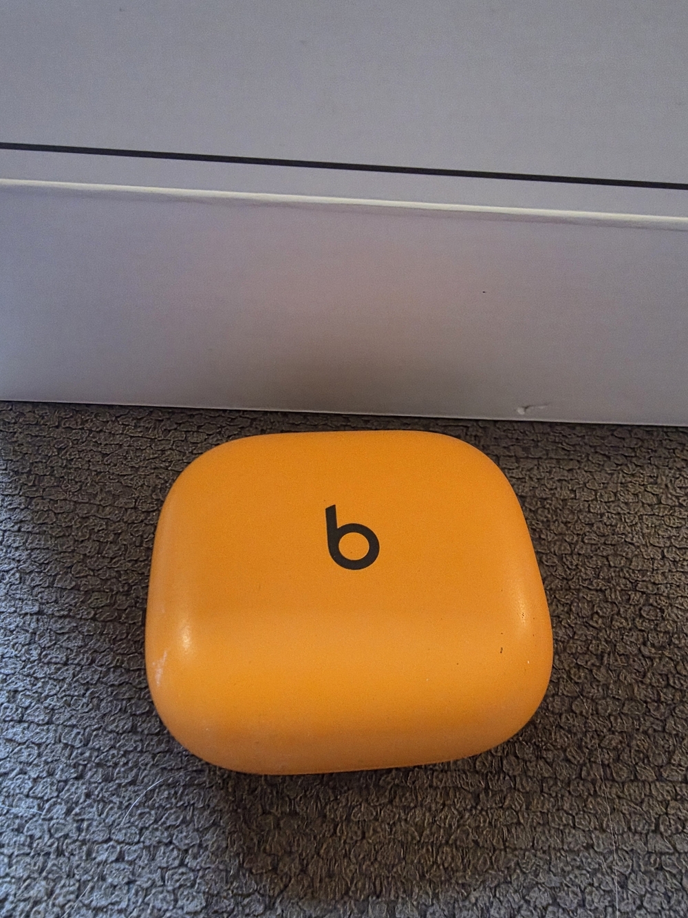 Beats by Dre Orange Charging Case